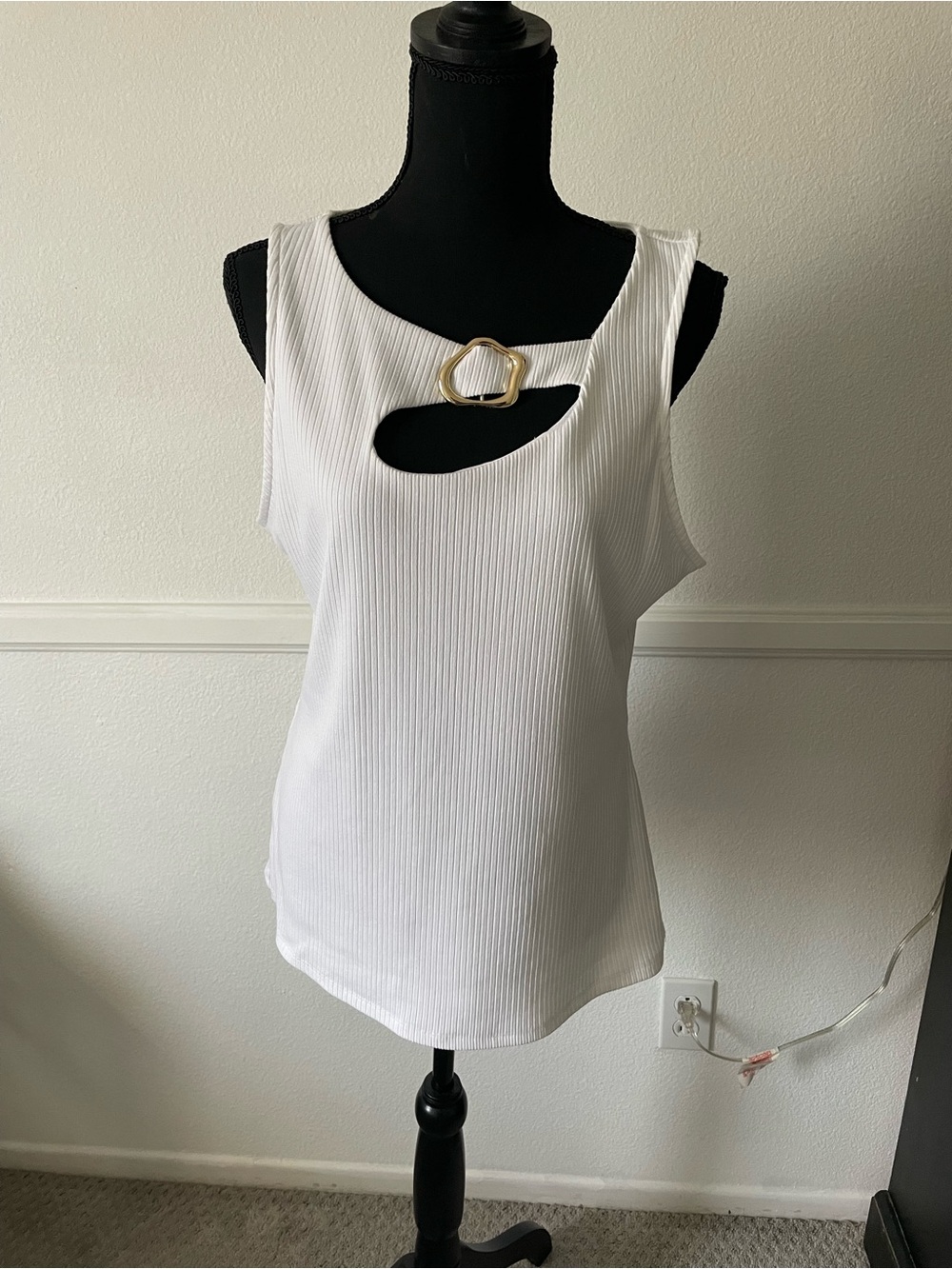 INC International Concepts White Ribbed Tank with Gold Buckle Cutout